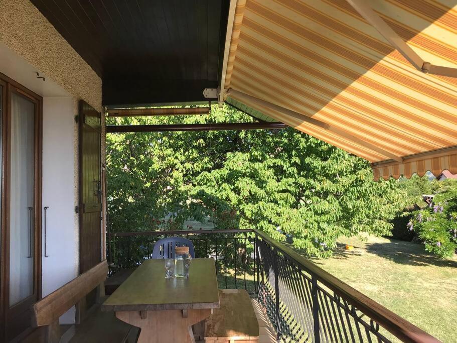 Comme Chez Mamie, Maison Entiere 1-6 Personnes Alby-sur-Cheran Exterior photo